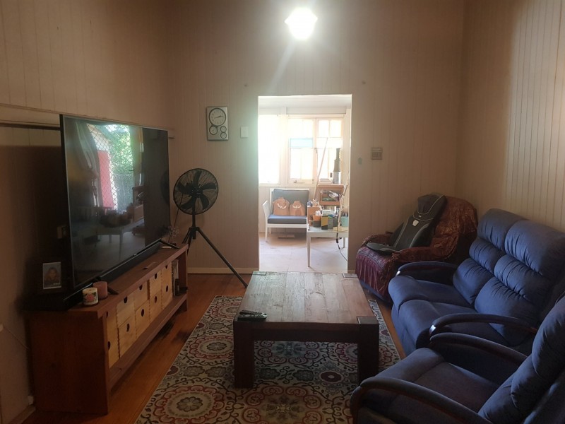 2 Mary Street, Caboolture QLD 4510