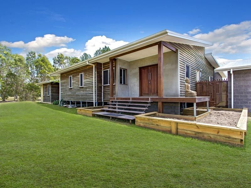 18 Bigita Place, Elimbah QLD 4516