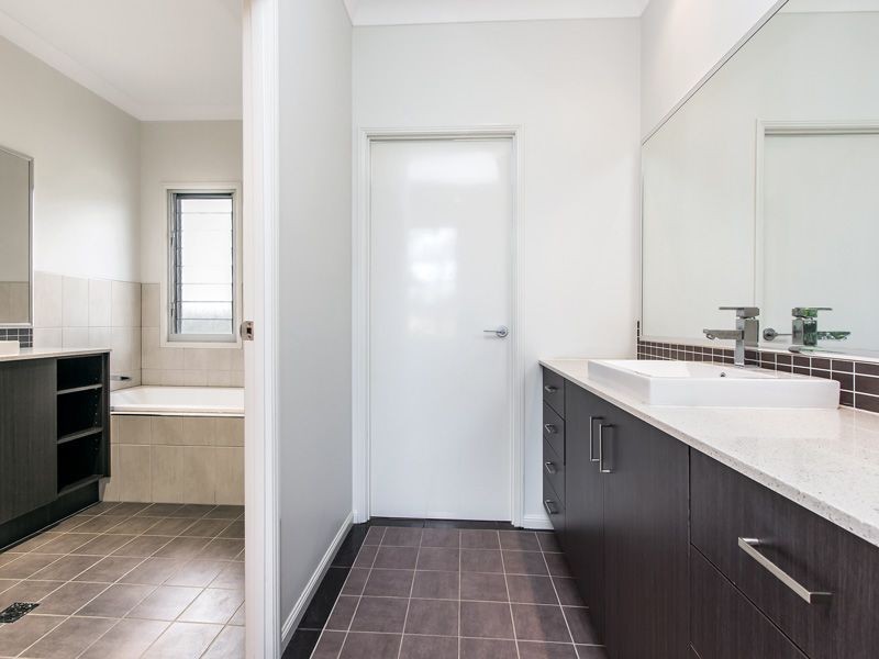 18 Bigita Place, Elimbah QLD 4516