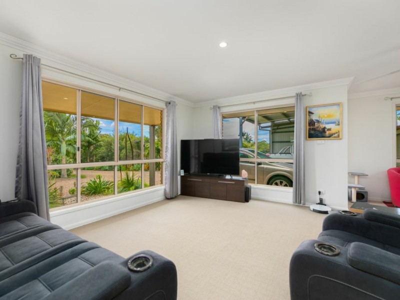 5 Levy Road, Elimbah QLD 4516