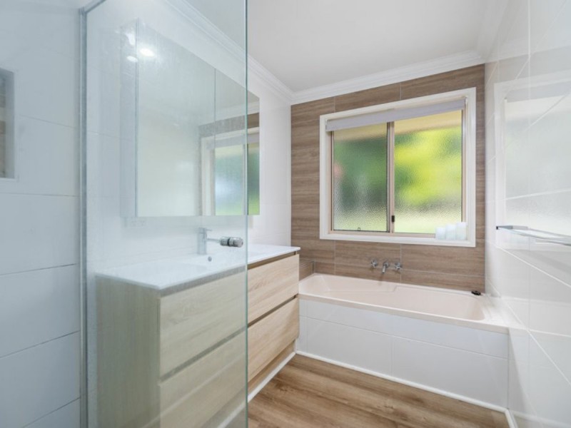 5 Levy Road, Elimbah QLD 4516