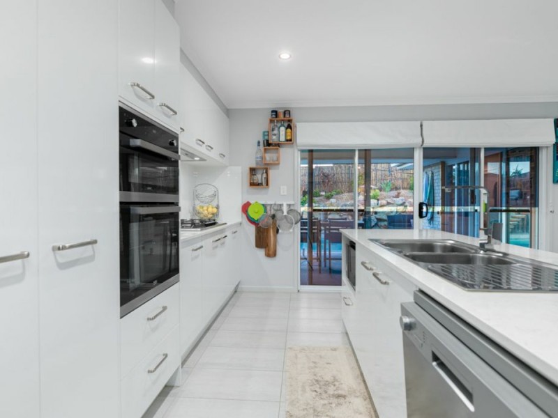 48 Crest Street, Narangba QLD 4504