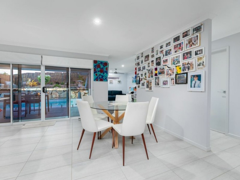 48 Crest Street, Narangba QLD 4504