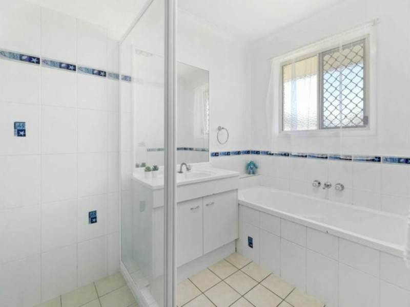 8 Creswick Court, Caboolture QLD 4510