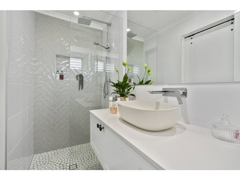 5 Compass Street, Caboolture South QLD 4510