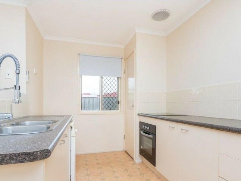 8 Dundas Close, Caboolture QLD 4510