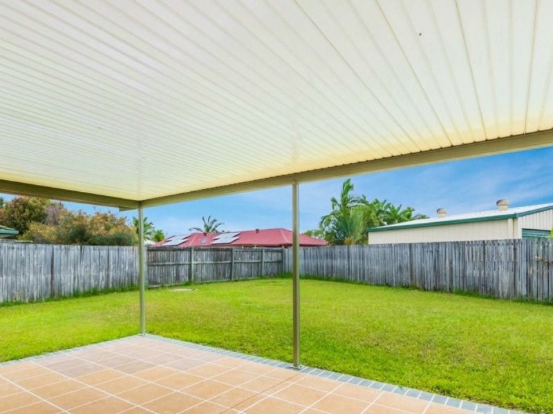 8 Dundas Close, Caboolture QLD 4510