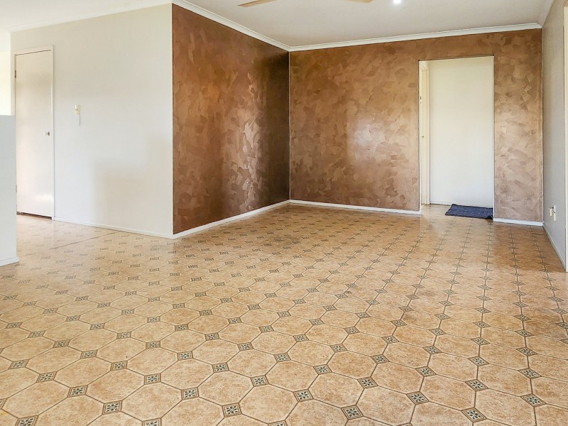 8 Dundas Close, Caboolture QLD 4510