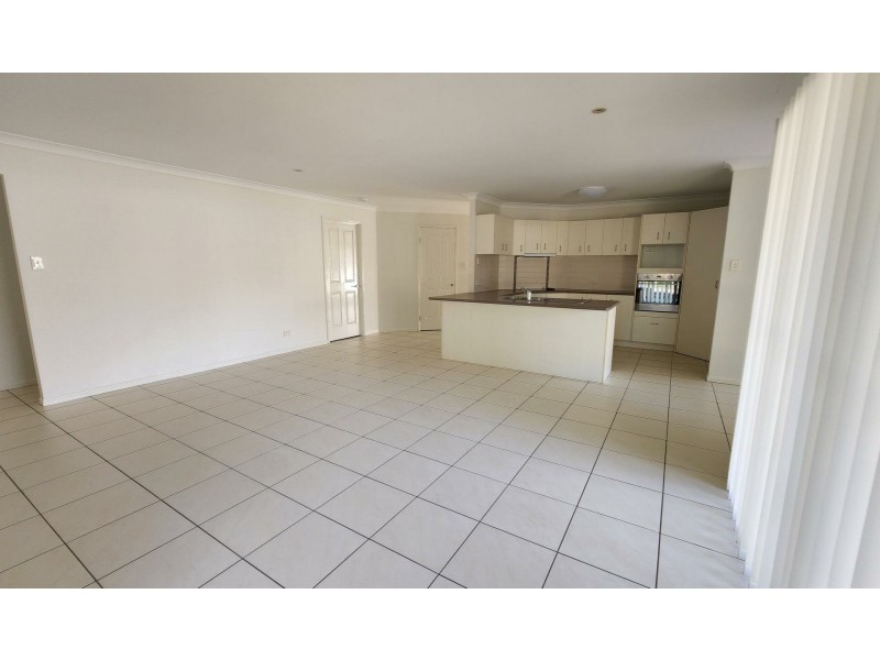 1 Treefrog Street, Ningi QLD 4511