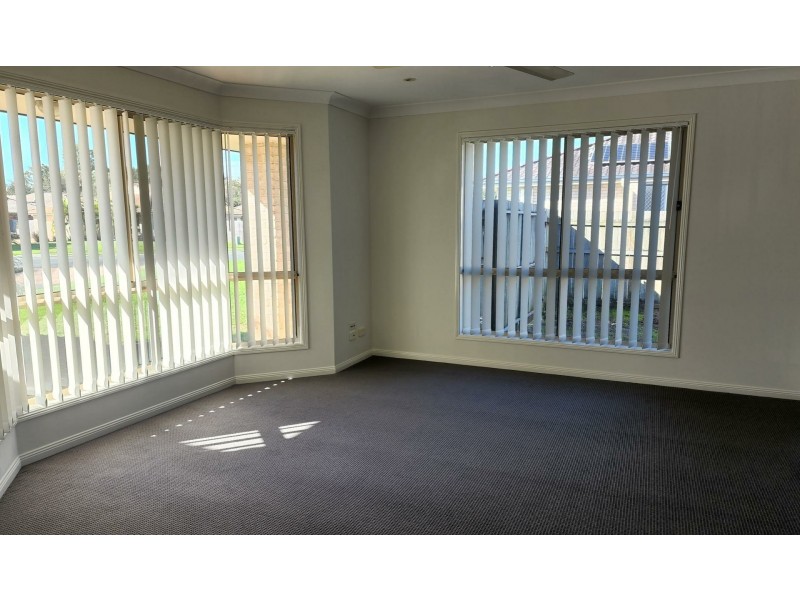 1 Treefrog Street, Ningi QLD 4511