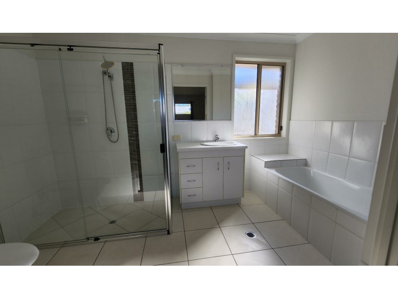 1 Treefrog Street, Ningi QLD 4511