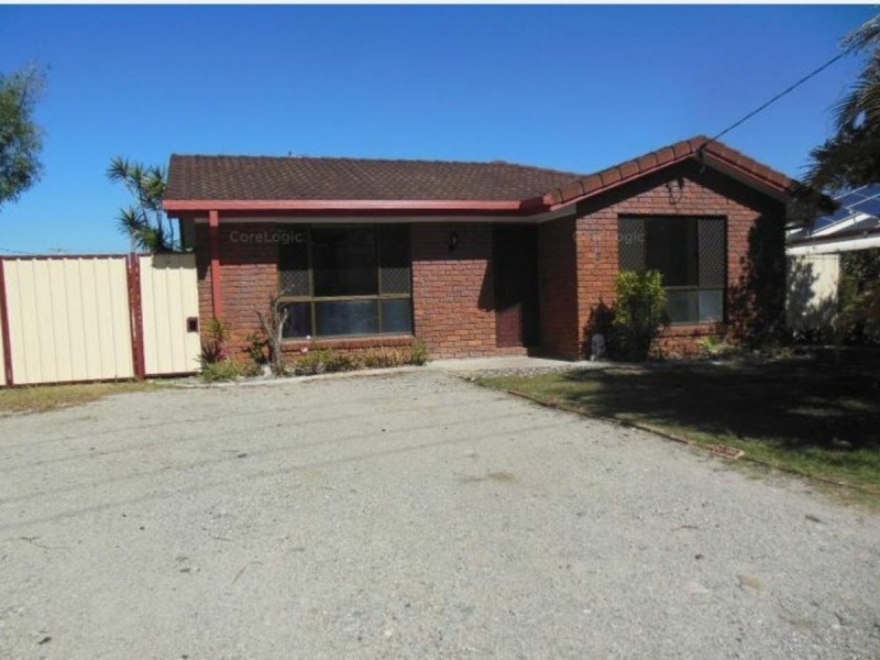 12 Gillian Street, Beachmere QLD 4510