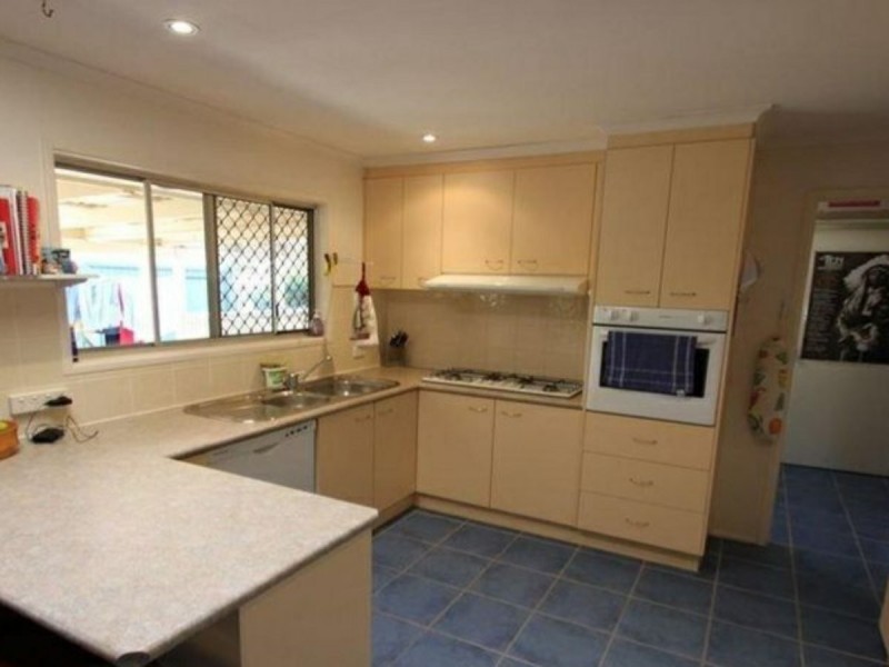 62 Ann Street, Kallangur QLD 4503