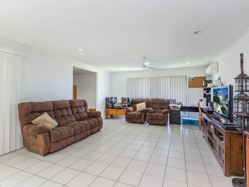26 Peacherine Circuit, Bellmere QLD 4510