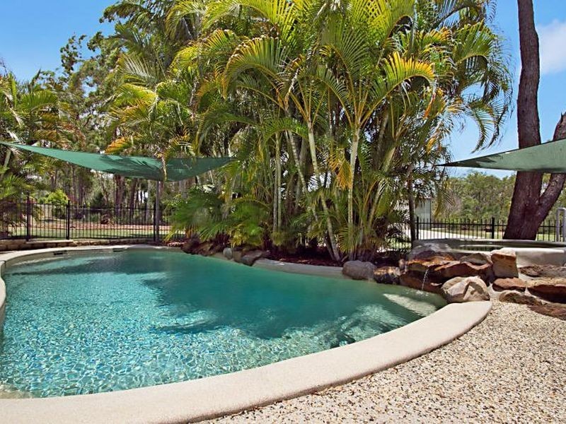6-8 Treecreeper Drive, Elimbah QLD 4516