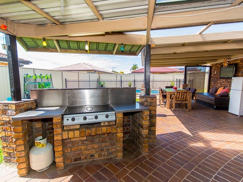 10 Kareela Court, Kippa-ring QLD 4021