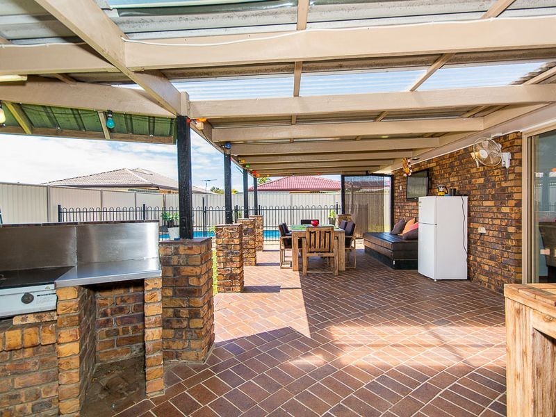 10 Kareela Court, Kippa-ring QLD 4021