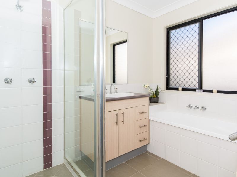 14 Corrimal Place, Sandstone Point QLD 4511