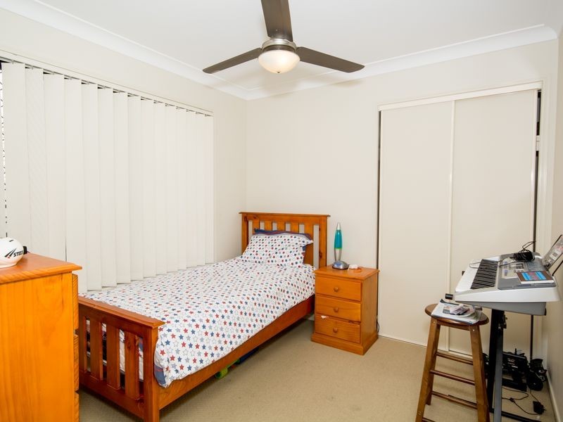 14 Corrimal Place, Sandstone Point QLD 4511