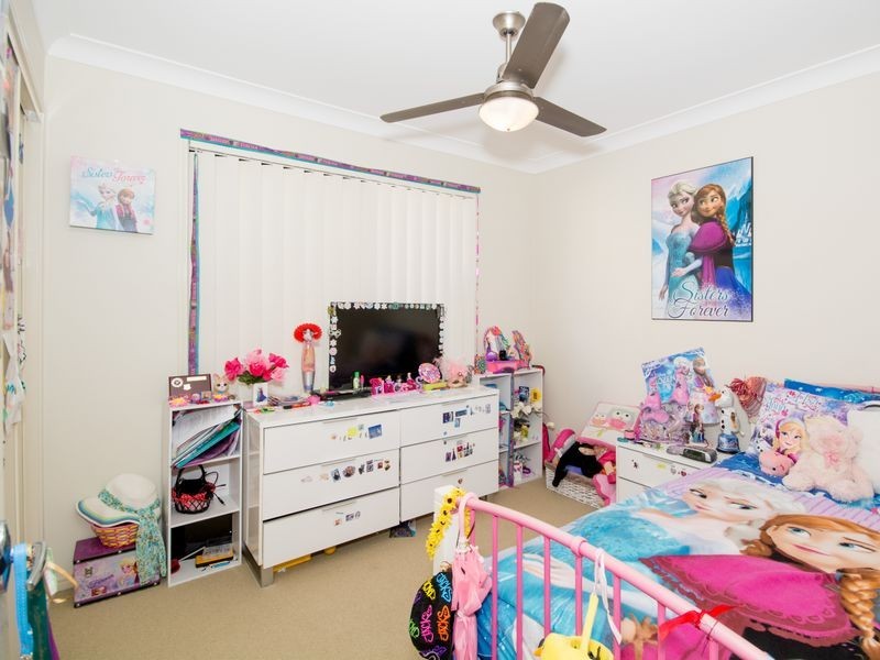 14 Corrimal Place, Sandstone Point QLD 4511