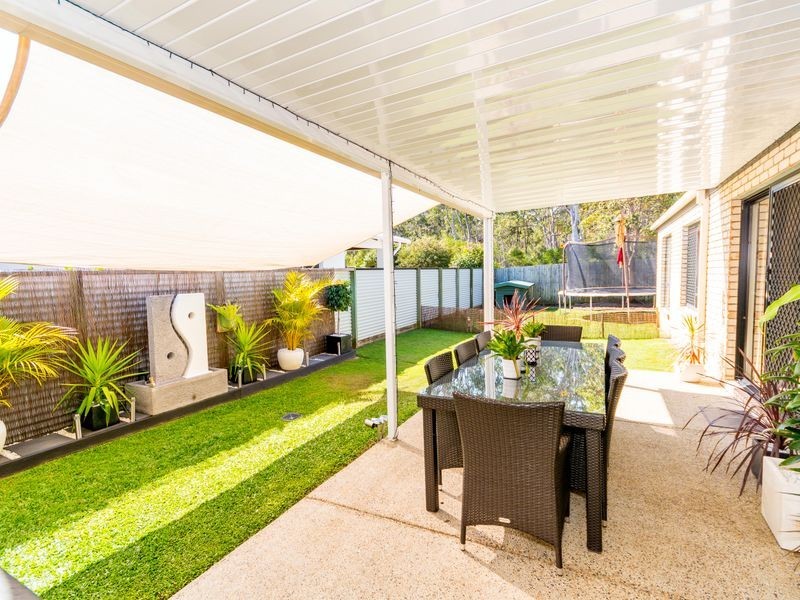 14 Corrimal Place, Sandstone Point QLD 4511
