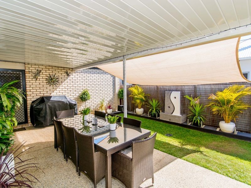 14 Corrimal Place, Sandstone Point QLD 4511