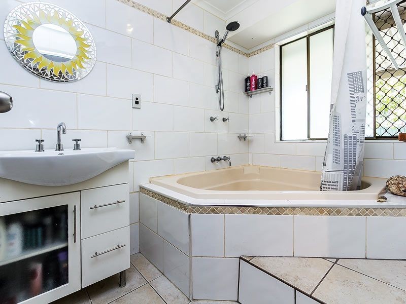 29 Grant Road, Morayfield QLD 4506