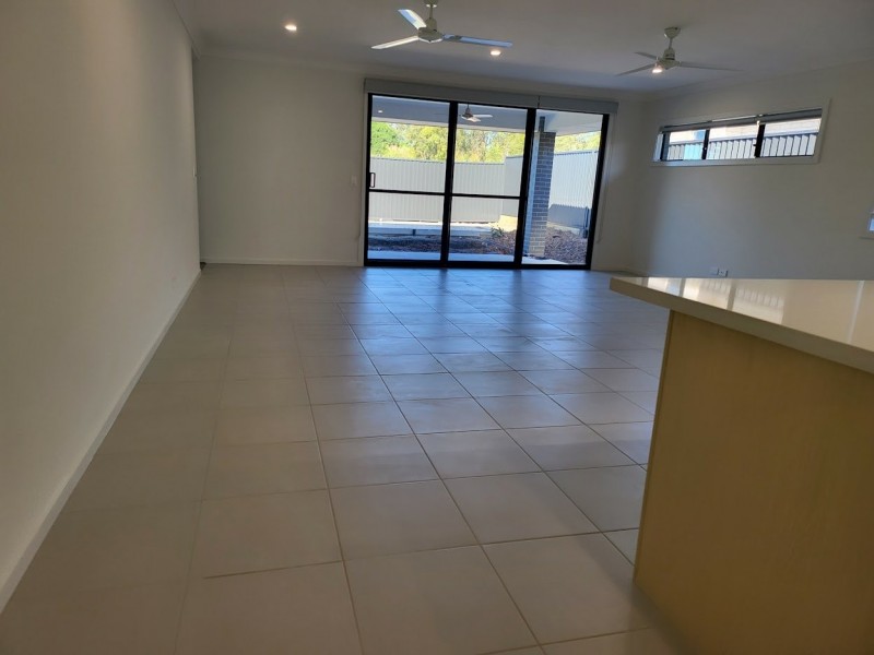 4 Festival Street, Morayfield QLD 4506