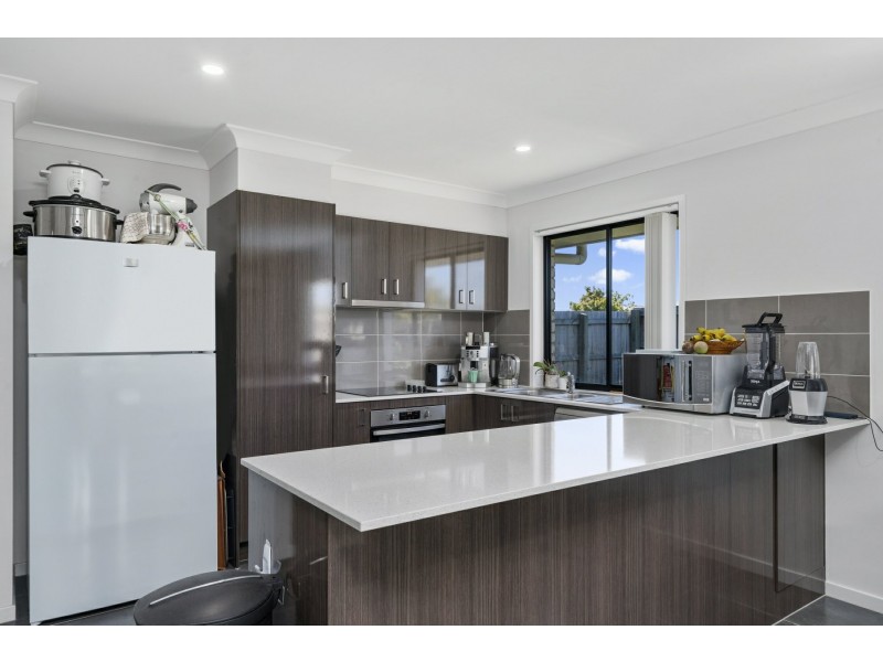102 Meadowview Drive, Morayfield QLD 4506