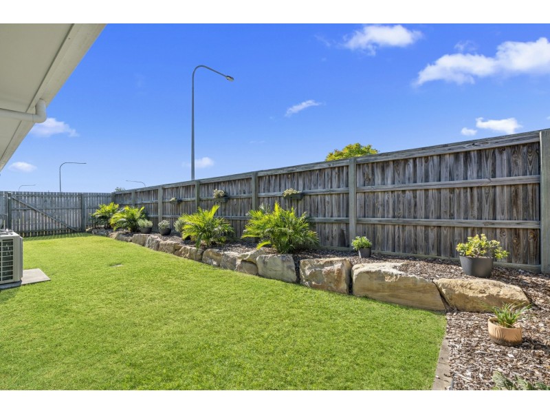 102 Meadowview Drive, Morayfield QLD 4506