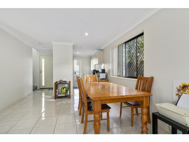 Unit 4/63 Lower King Street, Caboolture QLD 4510