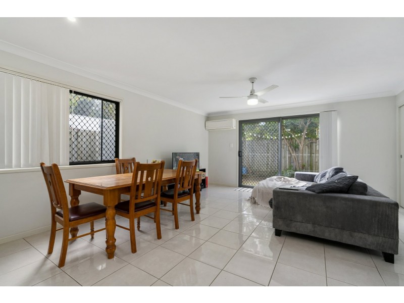 Unit 4/63 Lower King Street, Caboolture QLD 4510