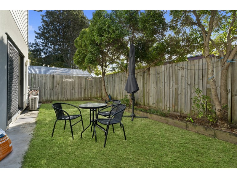 Unit 4/63 Lower King Street, Caboolture QLD 4510