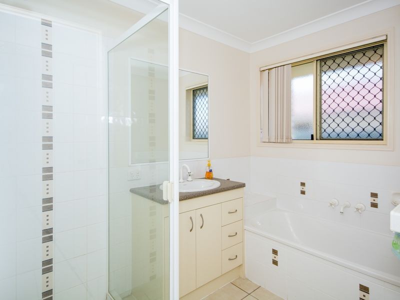 10 Evert Court, Morayfield QLD 4506