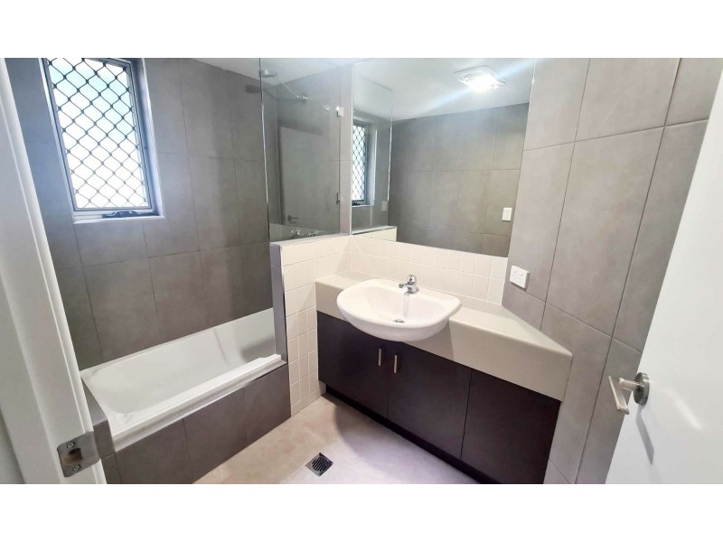 Unit 7/12 Edward Street, Caboolture QLD 4510