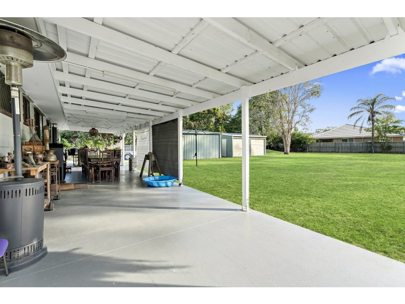 17 Cotswold Street, Morayfield QLD 4506