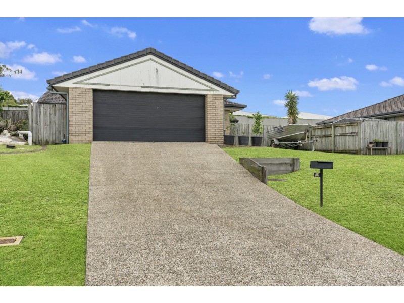 24 Grassdale Crescent, Morayfield QLD 4506