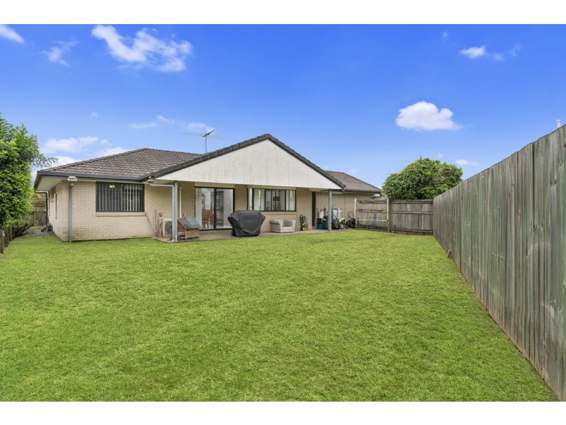 24 Grassdale Crescent, Morayfield QLD 4506