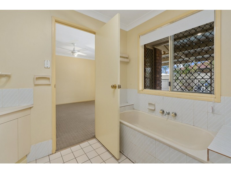 5 Fortune Esplanade, Caboolture South QLD 4510