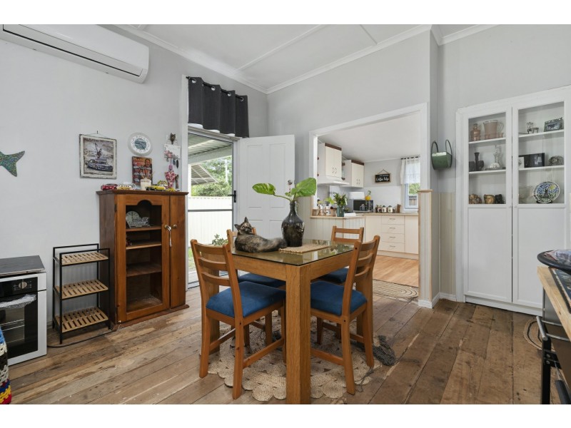 35 Leslie Street, Woodford QLD 4514