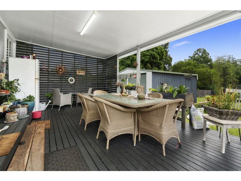 35 Leslie Street, Woodford QLD 4514