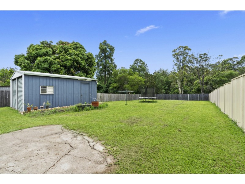 35 Leslie Street, Woodford QLD 4514