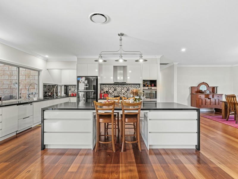 8-16 Braces Place, Caboolture QLD 4510