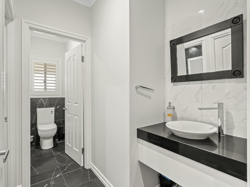 8-16 Braces Place, Caboolture QLD 4510