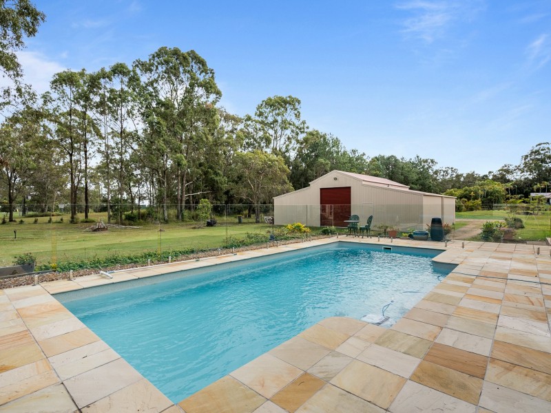 8-16 Braces Place, Caboolture QLD 4510