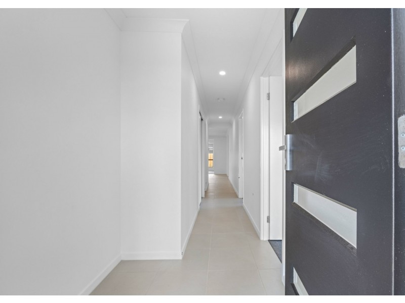 17 Amaroo Street, Morayfield QLD 4506