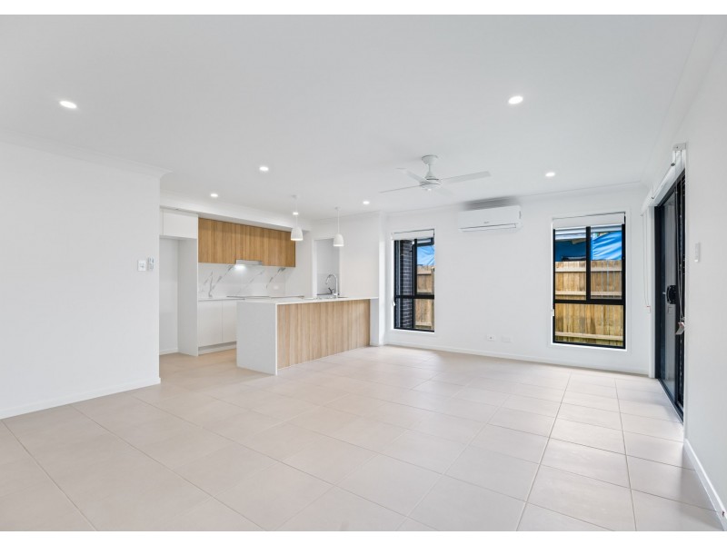 17 Amaroo Street, Morayfield QLD 4506