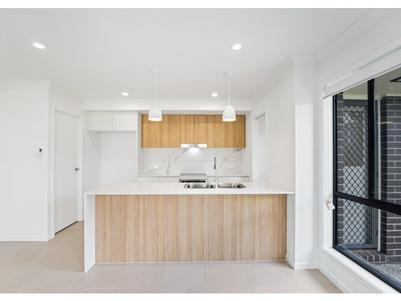 17 Amaroo Street, Morayfield QLD 4506