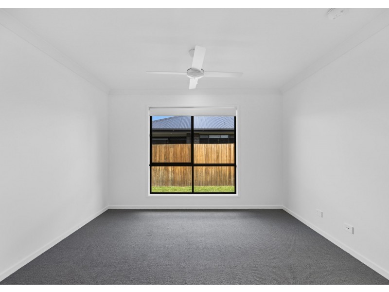 17 Amaroo Street, Morayfield QLD 4506