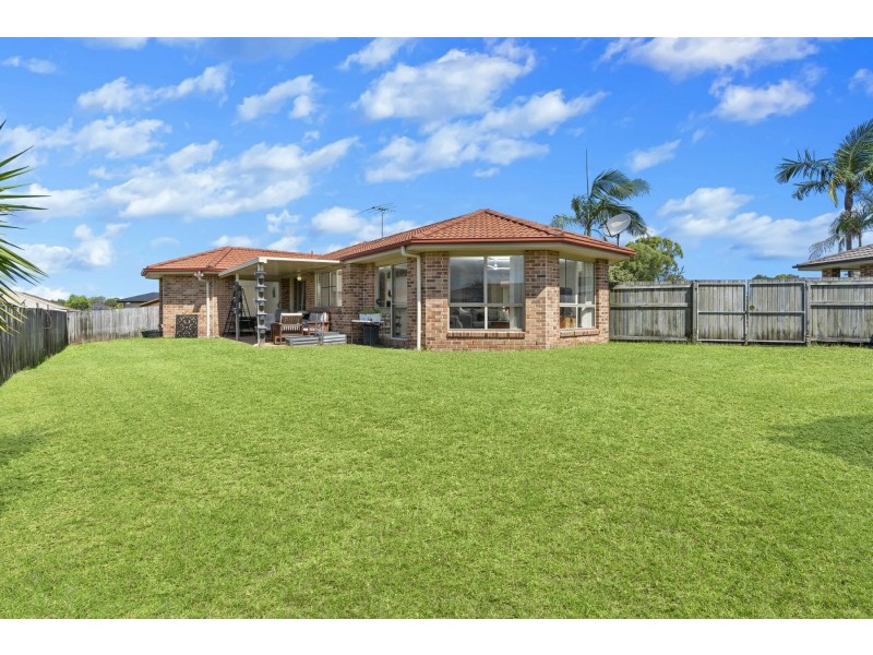 17 Fenton Court, Caboolture QLD 4510